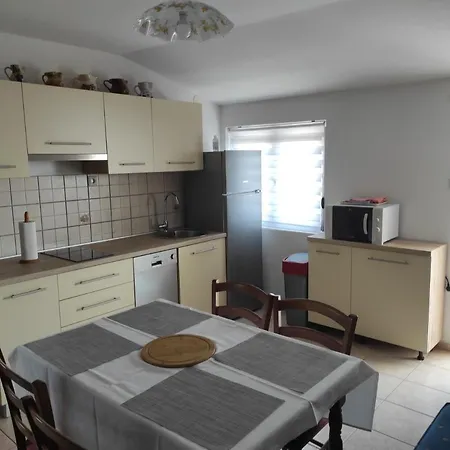 103a Apartament
